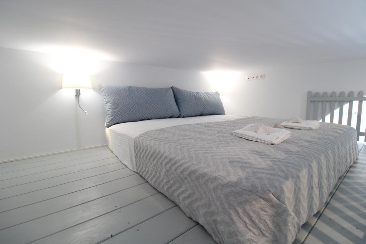 1870 House 1&2 Apartment Plaka  ภายนอก รูปภาพ
