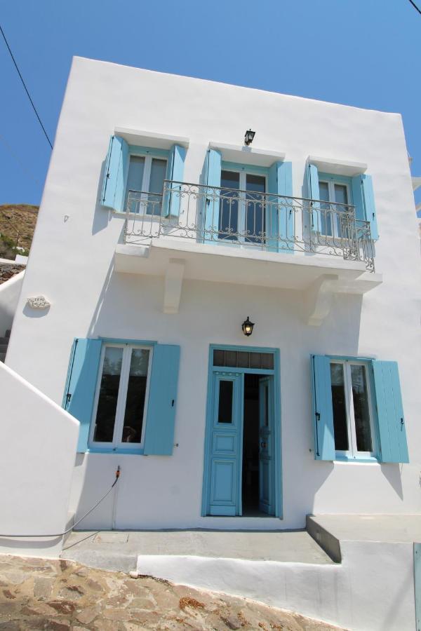 1870 House 1&2 Apartment Plaka  ภายนอก รูปภาพ
