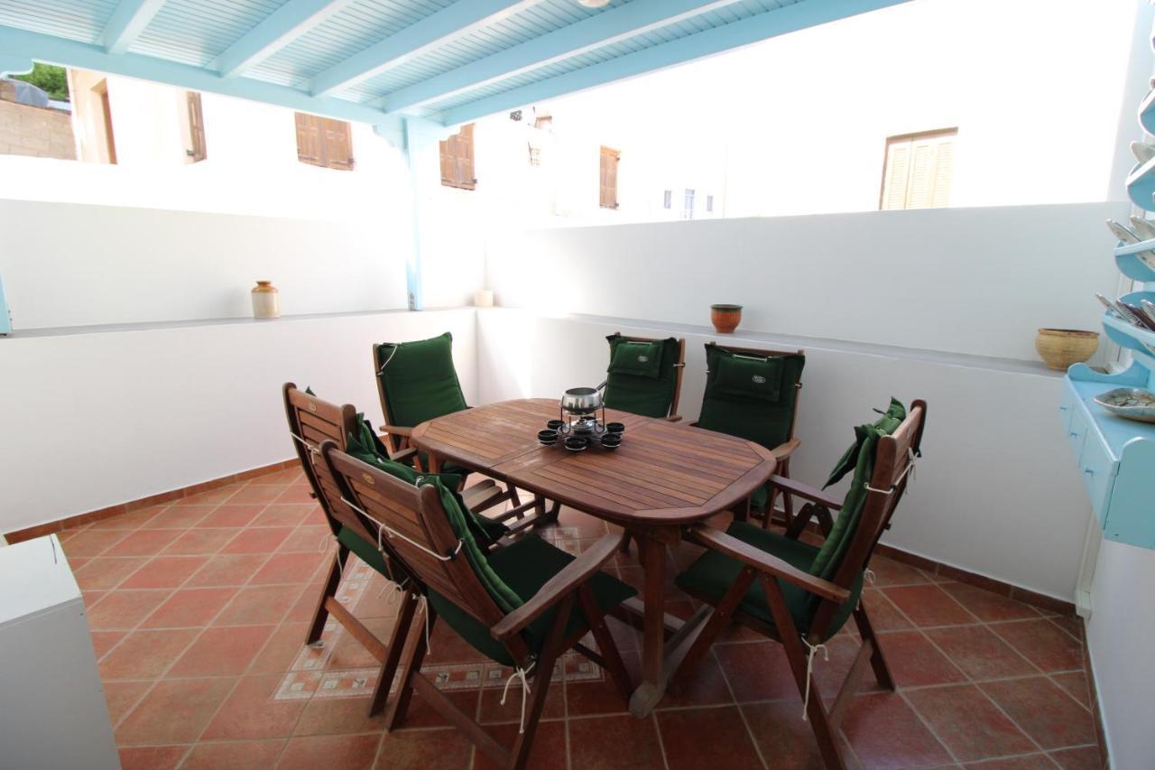 1870 House 1&2 Apartment Plaka  ภายนอก รูปภาพ