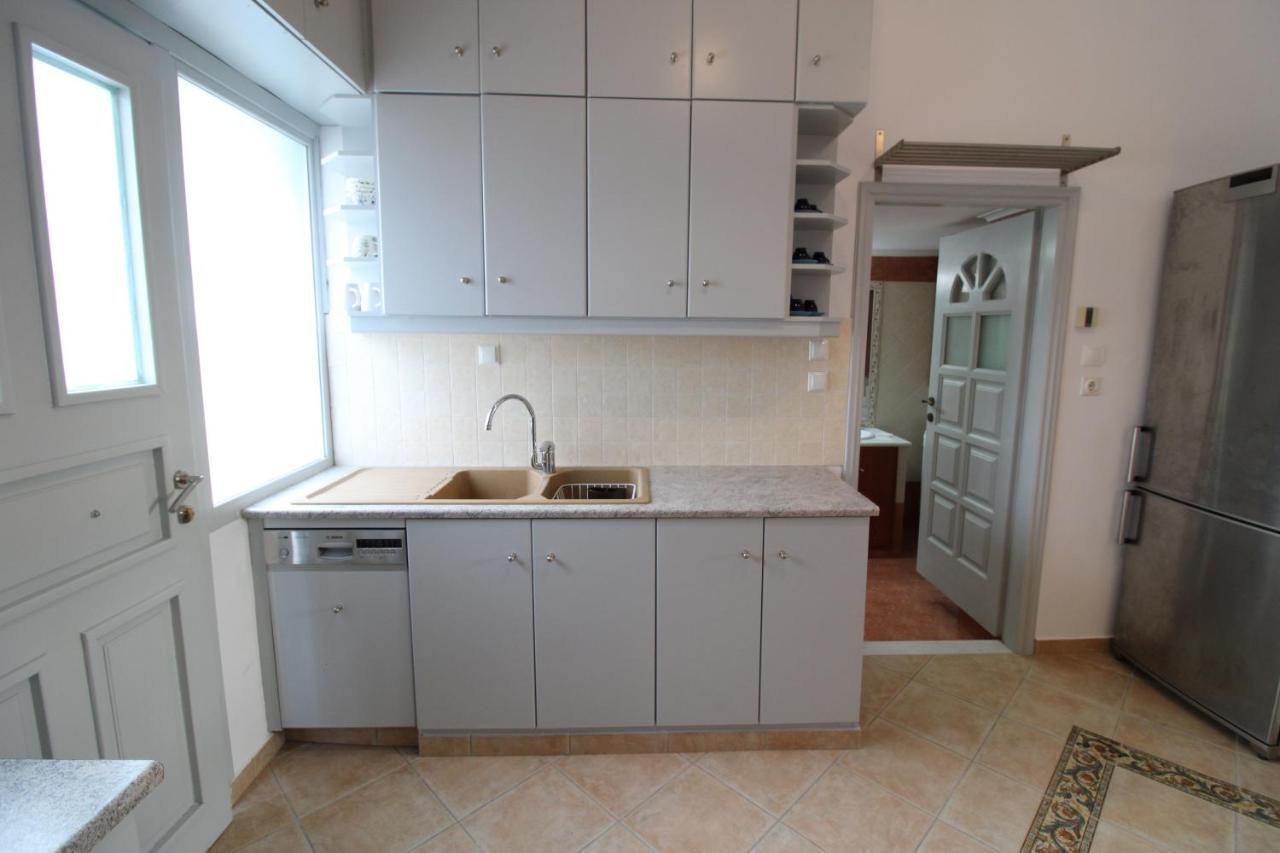 1870 House 1&2 Apartment Plaka  ภายนอก รูปภาพ
