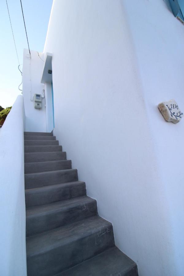 1870 House 1&2 Apartment Plaka  ภายนอก รูปภาพ