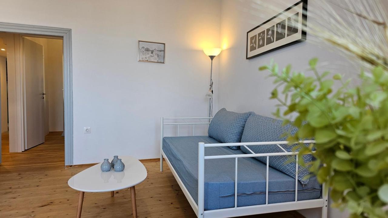 1870 House 1&2 Apartment Plaka  ภายนอก รูปภาพ
